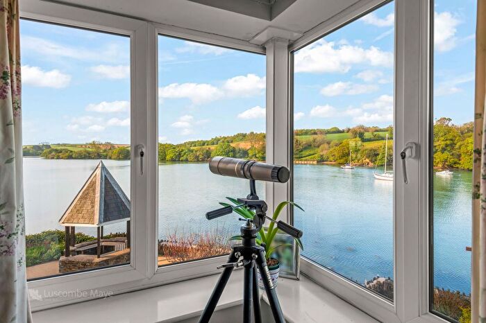 2 Bedroom Flat For Sale In The Moorings, Kingsbridge, Devon, TQ7