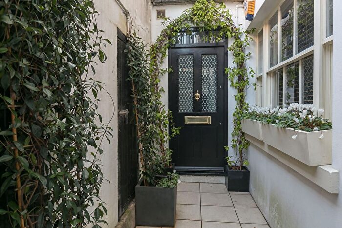 1 Bedroom Flat To Rent In Radnor Place, London, W2