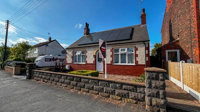 3 Bedroom Bungalow For Sale In High Street, Broughton, Brigg, DN20