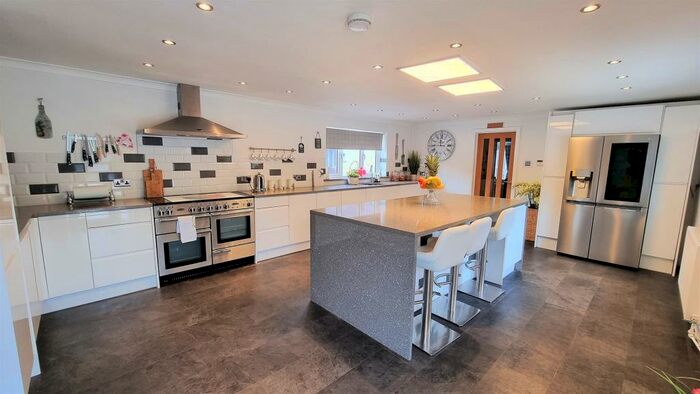 4 Bedroom Barn Conversion For Sale In Barbers Bridge, Rudford, GL2
