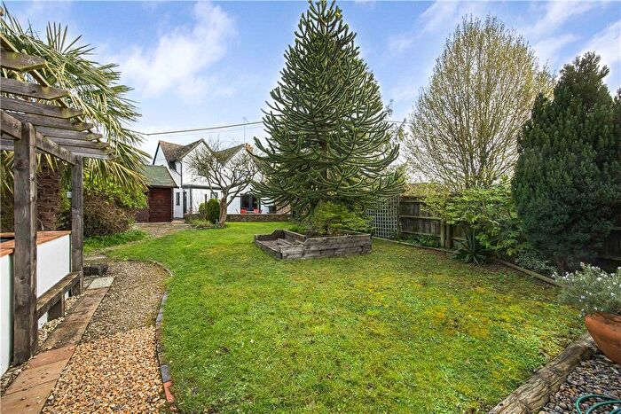 3 Bedroom Semi Detached House For Sale In The Causeway, East Hanney, Wantage, Oxfordshire, OX12