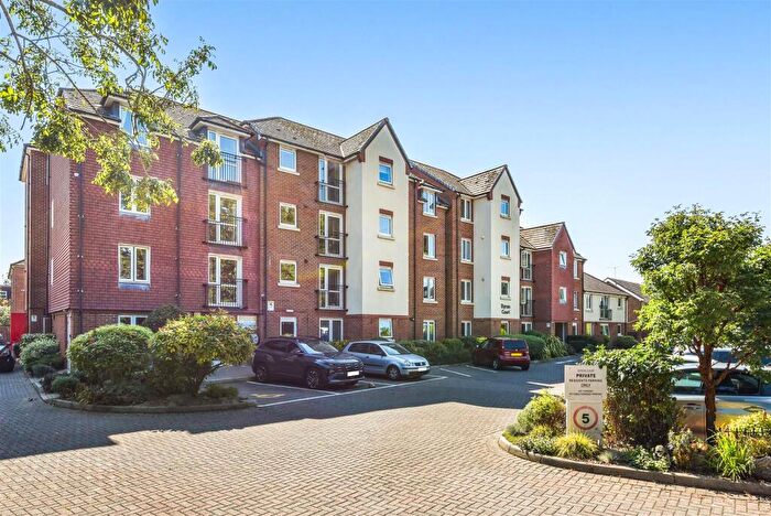 2 Bedroom Retirement Property For Sale In Stockbridge Road, Chichester, PO19