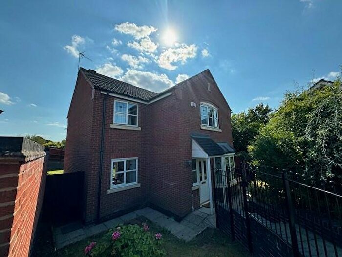 4 Bedroom Detached House To Rent In Bridgemere Close, Leicester, LE2