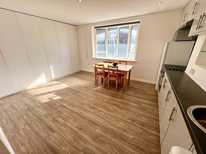 1 Bedroom Flat To Rent In Church Road, Ashford, TW15