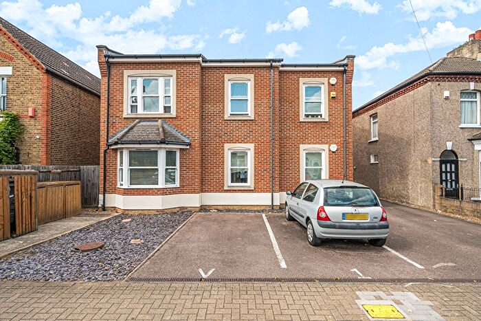 1 Bedroom Flat To Rent In Gabriels Mews, Beckenham, BR3