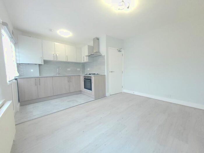 2 Bedroom Terraced House To Rent In Cromwell Road, Hertford, SG13