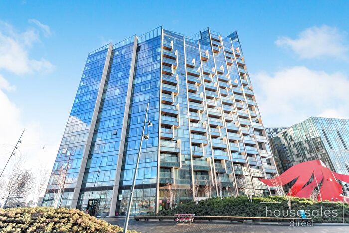 2 Bedroom Flat For Sale In Cutter Lane, London, SE10