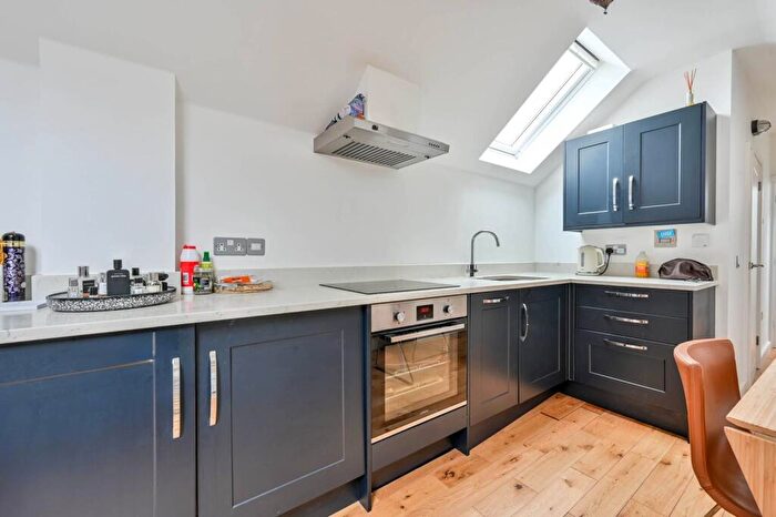 1 Bedroom Semi-Detached House To Rent In Denzil Road, Guildford, GU2