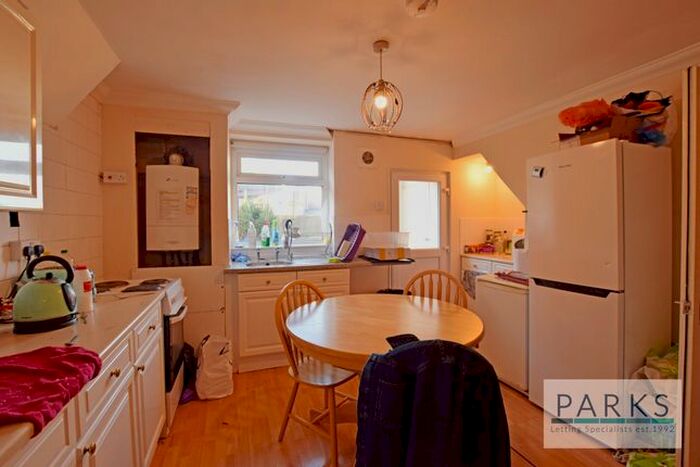 4 Bedroom Terraced House To Rent In Queens Park Road, Brighton, East Sussex, BN2