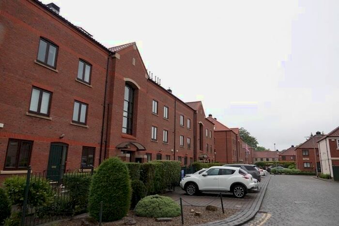 2 Bedroom Flat To Rent In Castle Dyke Wynd, Yarm, TS15