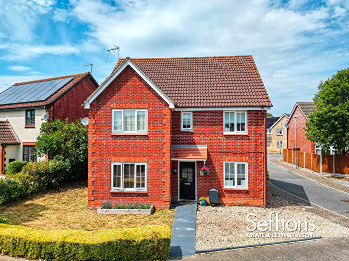 6 Bedroom Detached House For Sale In Lynn Close, Thorpe St Andrew, Norfolk, , Norwich, NR7