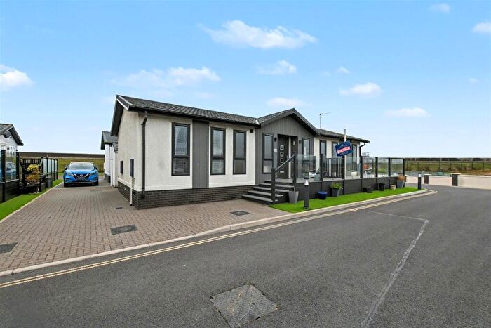 2 Bedroom Park Home For Sale In Pebble Road, Sandy Bay, Canvey Island, SS8