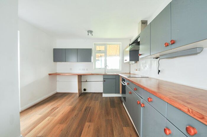 3 Bedroom Town House To Rent In Bed House – Dorchester Road, Swinton, M27