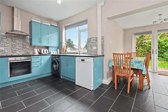 3 Bedroom Semi-detached House For Sale In Parkland Gardens, Leeds, West Yorkshire, LS6