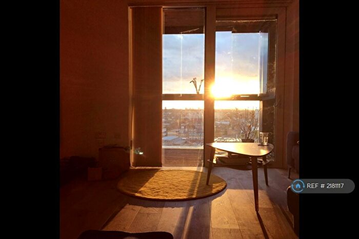 1 Bedroom Flat To Rent In Dalston Square, London, E8