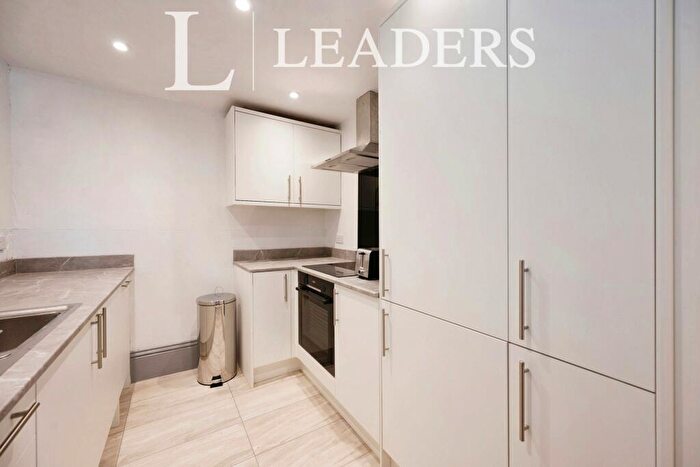 1 Bedroom Flat To Rent In Yarborough Road, Southsea, PO5