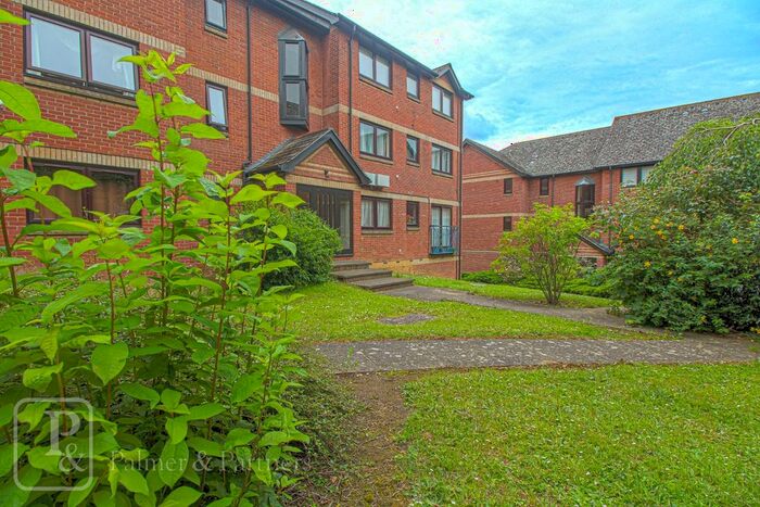 2 Bedroom Flat To Rent In Claremont Heights, Colchester, Essex, CO1