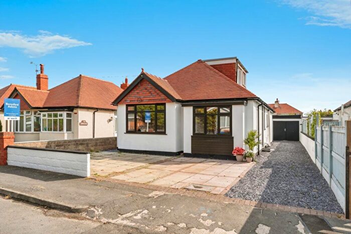4 Bedroom Bungalow For Sale In Oldgate Road, Prestatyn, Denbighshire, LL19