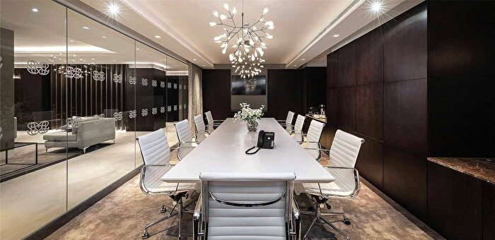 3 Bedroom Flat To Rent In The Strand, Westminster, London, WC2R