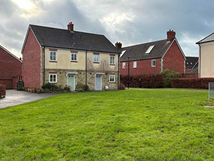 3 Bedroom Semi-Detached House For Sale In East Green, Shaftesbury, SP7