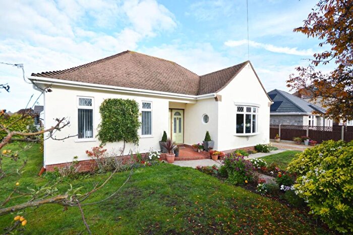 2 Bedroom Detached Bungalow For Sale In Derwent Grove, Keynsham, BS31