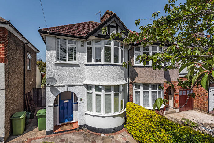 3 Bedroom House To Rent In Holmdale Road, Chislehurst, BR7