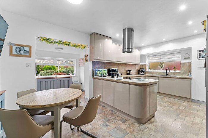 2 Bedroom Bungalow For Sale In Bankes Lane, Weston Village, WA7