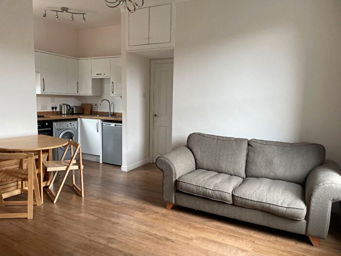 1 Bedroom Flat To Rent In Rosemount Viaduct, Rosemount, Aberdeen, AB25