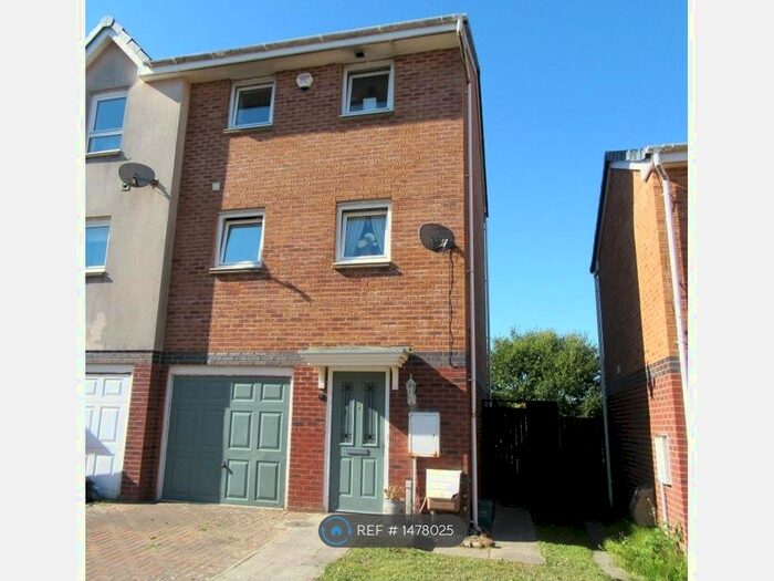 3 Bedroom Terraced House To Rent In Pentre Doc Y Gogledd, Llanelli, SA15
