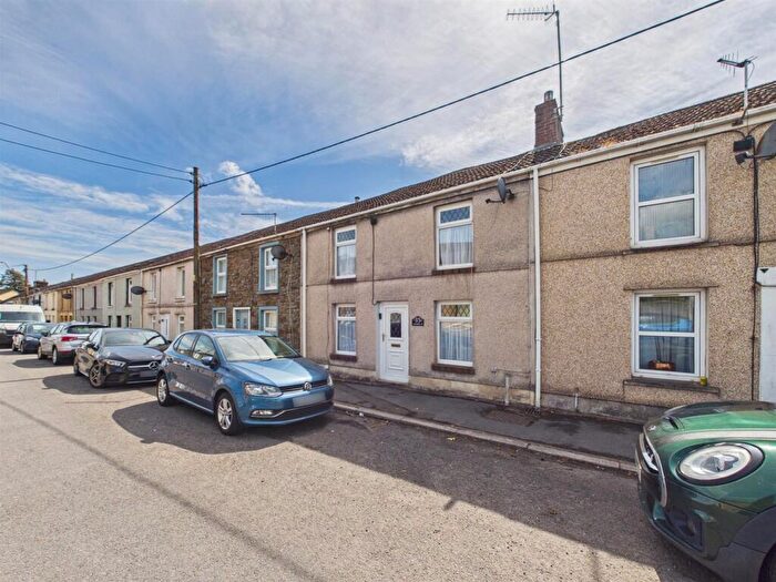 2 Bedroom Cottage For Sale In Cwmfelin Road, Bynea, Llanelli, SA14