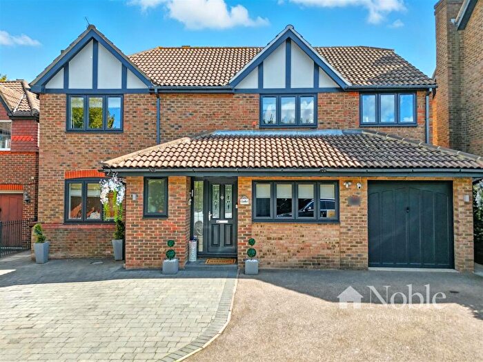 6 Bedroom Detached House For Sale In Brandon Close, Chafford Hundred, Grays, RM16