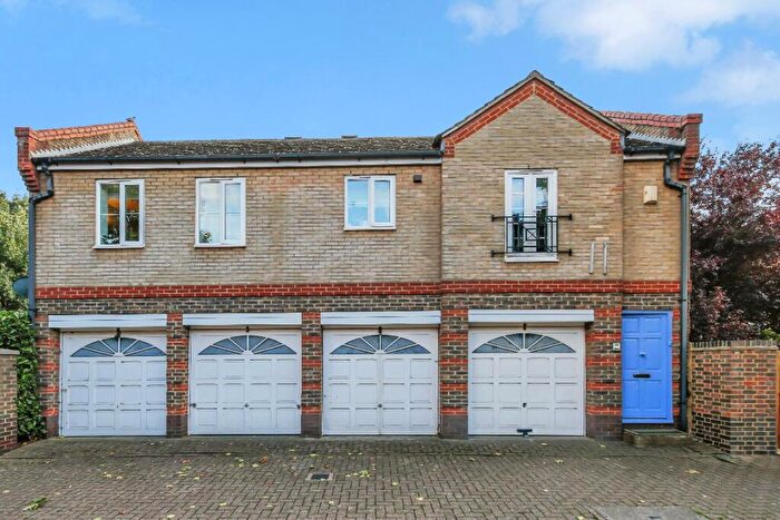 1 Bedroom Flat For Sale In Pembroke Road, Beckton, E6