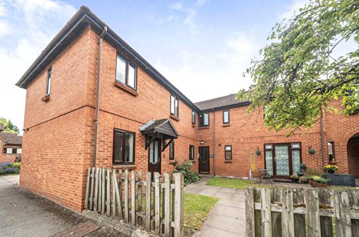 2 Bedroom Flat To Rent In Plested Court, Stoke Mandeville, Aylesbury, HP22