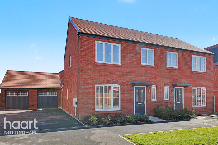 3 Bedroom Semi-Detached House For Sale In Harvest Grove, Fairham, Nottingham, NG11