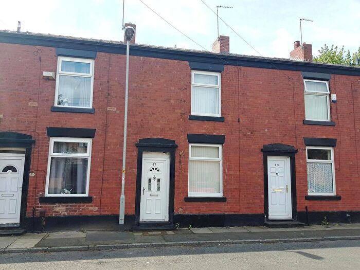 2 Bedroom Terraced House To Rent In Derby Street, Heywood, OL10