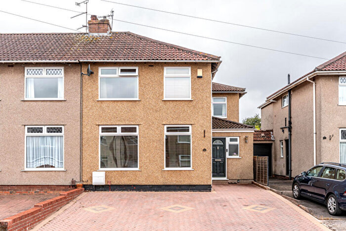 3 Bedroom Semi-Detached House For Sale In Burley Crest, Downend, BS16