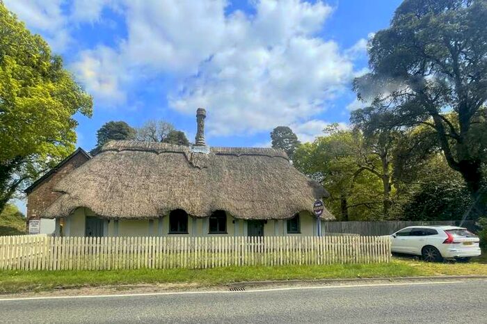 4 Bedroom Cottage For Sale In The Old School House, Ringwood, Hampshire, BH24