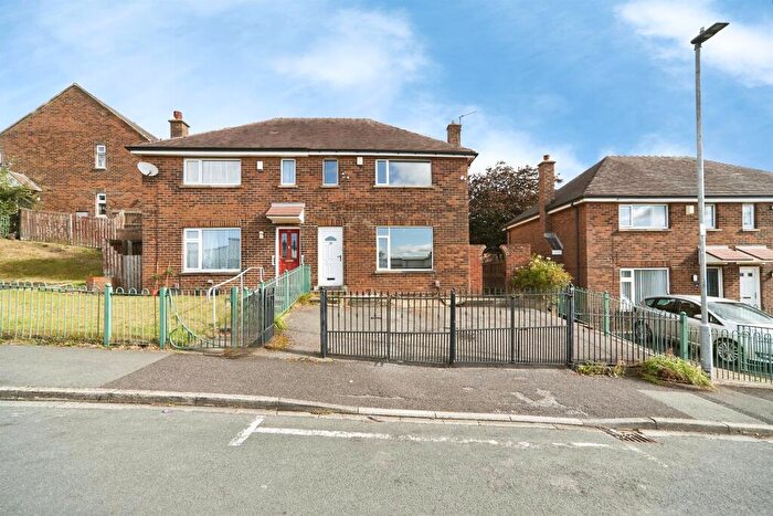 2 Bedroom Semi-Detached House For Sale In Avenel Road, Allerton, Bradford, BD15