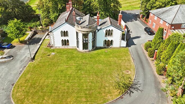 5 Bedroom Detached House For Sale In Oldhams Lane, Bolton, BL1