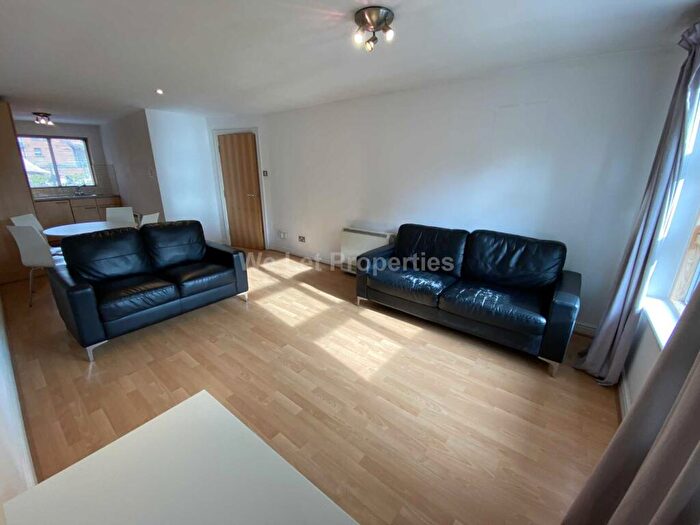 2 Bedroom Apartment To Rent In Whitworth Street West, Manchester, M1