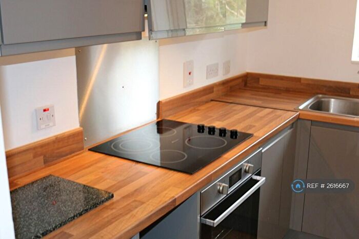 2 Bedroom Flat To Rent In Black Path, Polegate, BN26