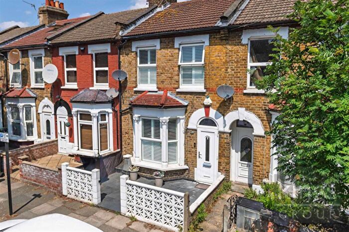 2 Bedroom Terraced House For Sale In Alston Road, London, N18
