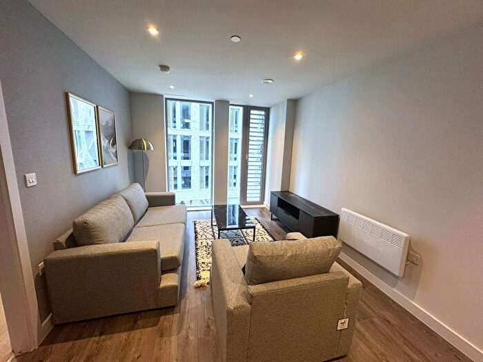 1 Bedroom Flat To Rent In Greengate, Salford, M3