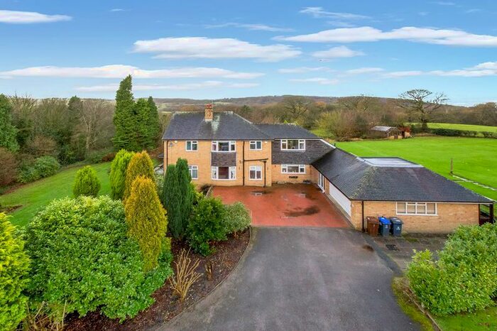 4 Bedroom Detached House For Sale In Fold Lane, Biddulph, Staffordshire ST8