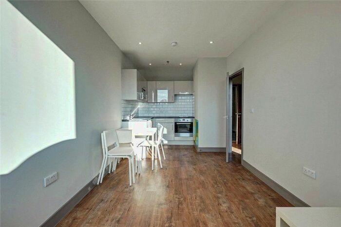 Studio To Rent In Brenchley House, - Week Street, Maidstone, Kent, ME14