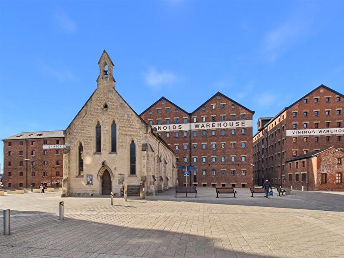 2 Bedroom Flat For Sale In The Docks, Gloucester, GL1