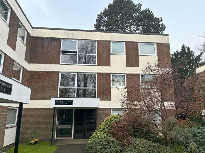 1 Bedroom Flat For Sale In Flat Oulsnam Court, Wake Green Park, Moseley, Birmingham, B13