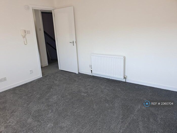 1 Bedroom Flat To Rent In Winton Street, Ardrossan, KA22