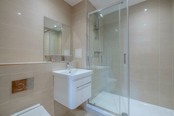 2 Bedroom Apartment To Rent In Woolwich Church Street Woolwich, SE18
