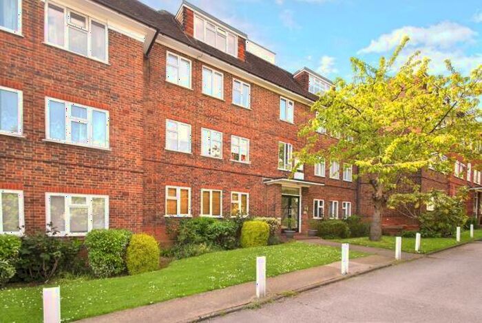 2 Bedroom Apartment To Rent In High Road, North Finchley, N12